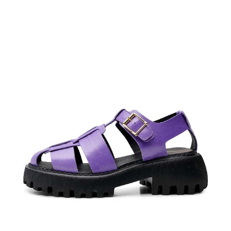 Comfy and casual women's shoes for the weekendPosey sandal shiny leather - VIOLET
