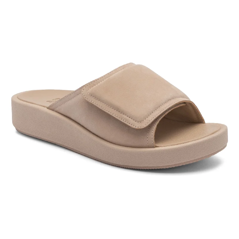 Chic and stylish women's shoes for graduation ceremoniesPaseo Slide Metatarsal