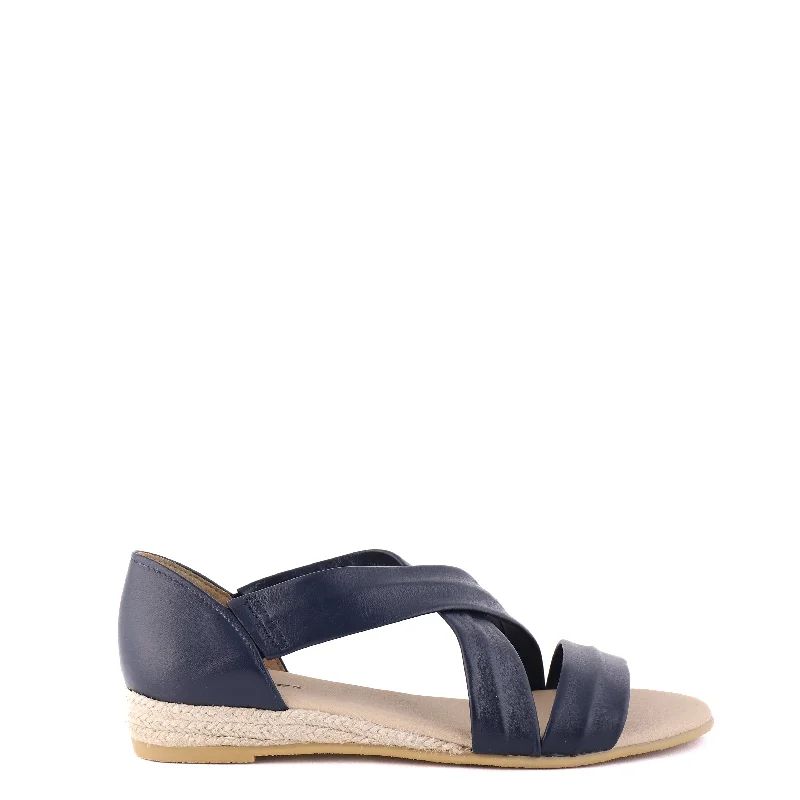 Elegantly stylish women's shoesHOLLIE Navy