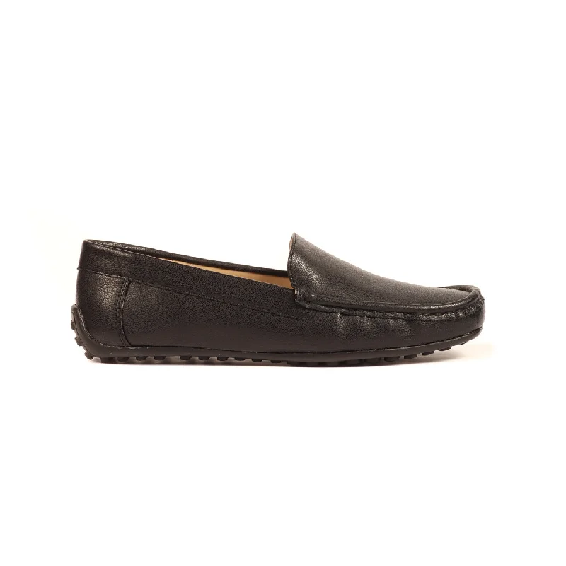 Chic and stylish women's shoes for graduation ceremoniesMadelyn LMT