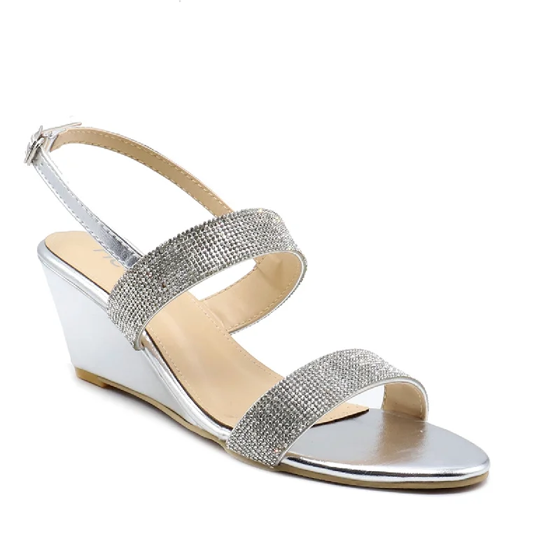 Stylish and comfortable women's shoes for long days at workSilver Fancy Sandal L00660026