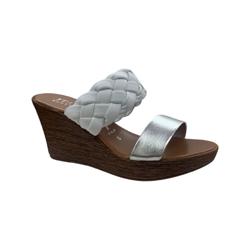 Practical and functional women's footwear solutionsITALIAN SHOEMAKERS STEPH