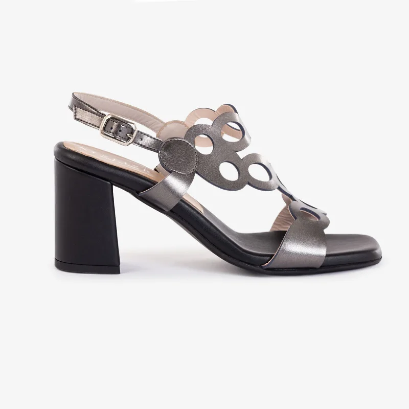 Comfy and stylish women's shoes for everyday casual wearDayton
