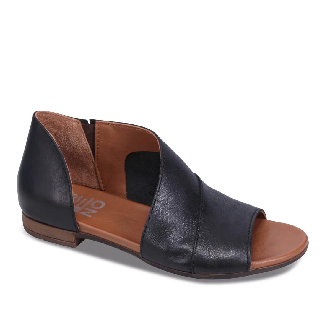 Stylish and supportive women's shoes for plantar fasciitisBUENO TANNER S25