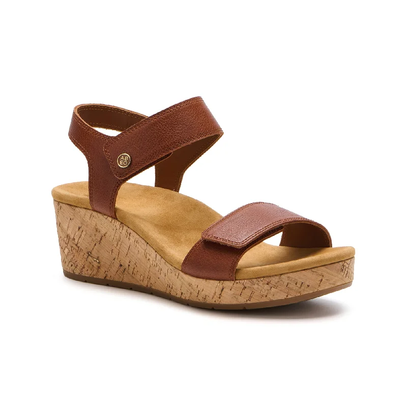 Durable and stylish women's shoes for active lifestylesRiviera Strap Sandal
