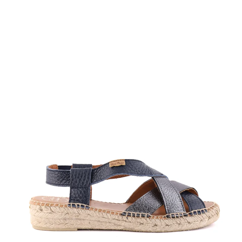 Luxurious and opulent women's shoe optionsELIA Navy Multi