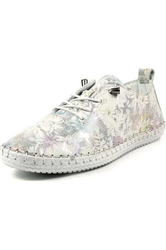 Practical and stylish women's shoes for travelLunar Shoes Ellington FLR605 floral