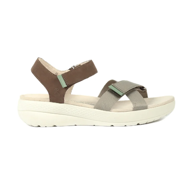 Stylish and practical women's shoes for rainy daysBreathe QTR Strap