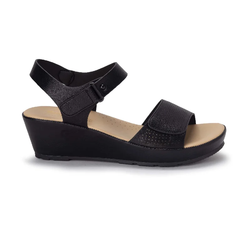 Sleek and modern women's footwear optionsBATA Comfit Women Sandals 701X013