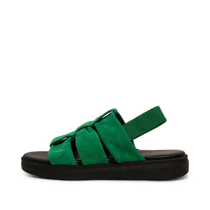 Chic and stylish women's shoes that complement every outfit and occasioBrenna fisherman suede - GREEN