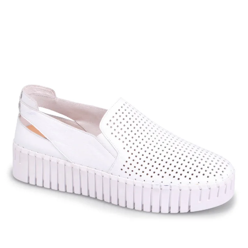 Stylish and supportive women's shoes for high archesDJANGO & JULIETTE BARTAS