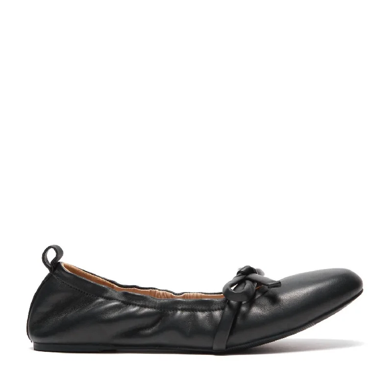 Women's Bella Flat In Black