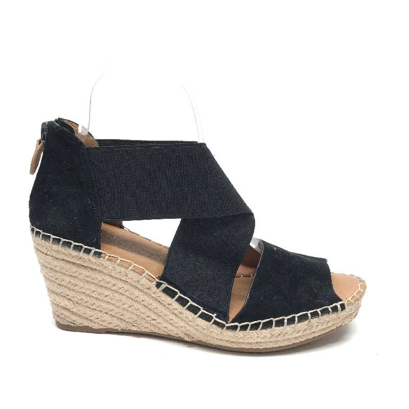 Elegantly crafted women's shoesBlack Sandals Heels Wedge Gentle Souls, Size 7.5