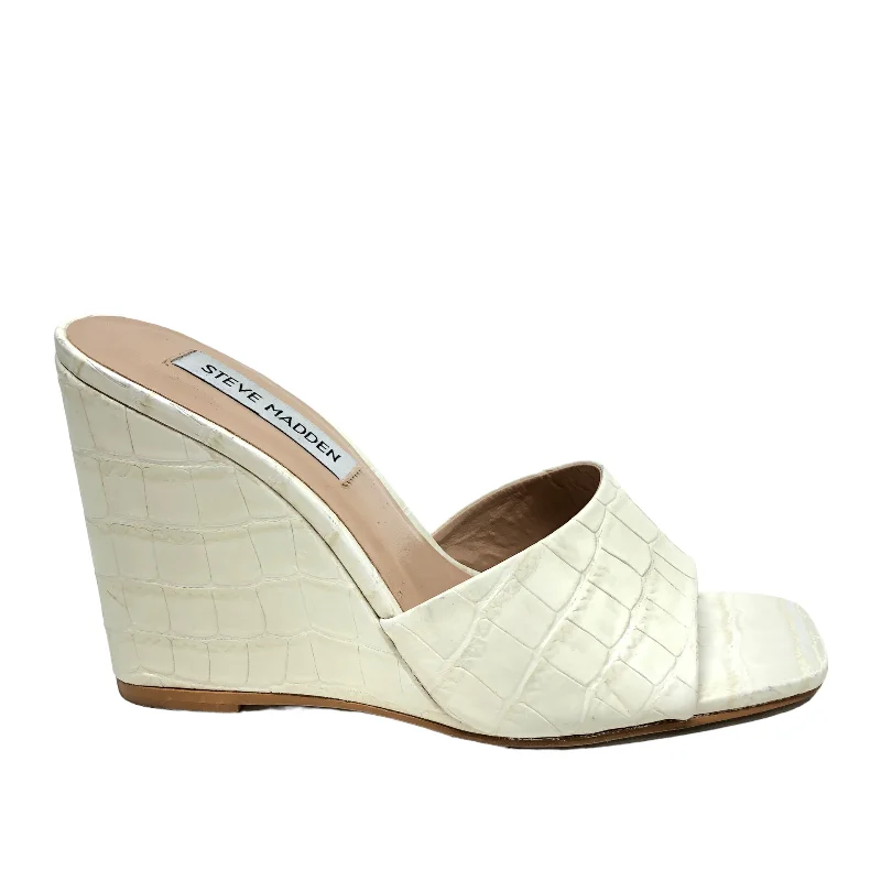 Comfy and cozy women's shoes for loungingCream Sandals Heels Wedge Steve Madden, Size 6.5