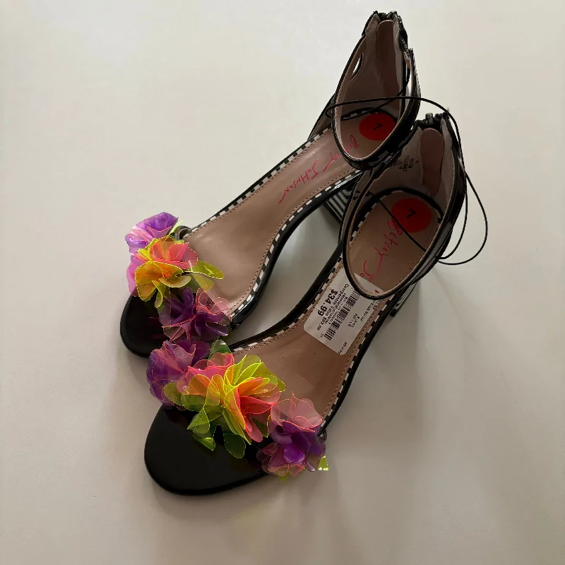 Colorful and vibrant women's shoe patternsSandals Heels Block By Betsey Johnson In Black, Size: 7