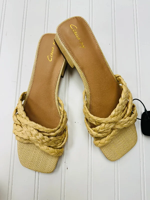 Stylish and affordable women's shoesSandals Heels Block By Circus By Sam Edelman In Cream, Size: 10