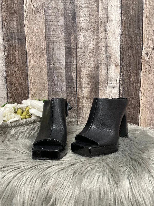 Elegant and refined women's shoe designsSandals Heels Block By Dkny In Black, Size: 8.5