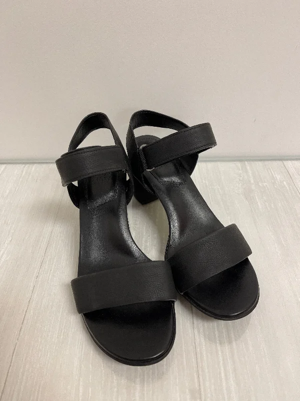 Stylish and supportive women's shoes for plantar fasciitisSandals Heels Block By Naturalizer In Black, Size: 9