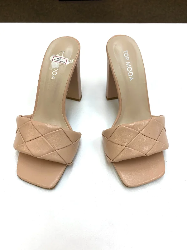 Timeless and elegant women's shoe classicsSandals Heels Block By Top Moda In Beige, Size: 5.5