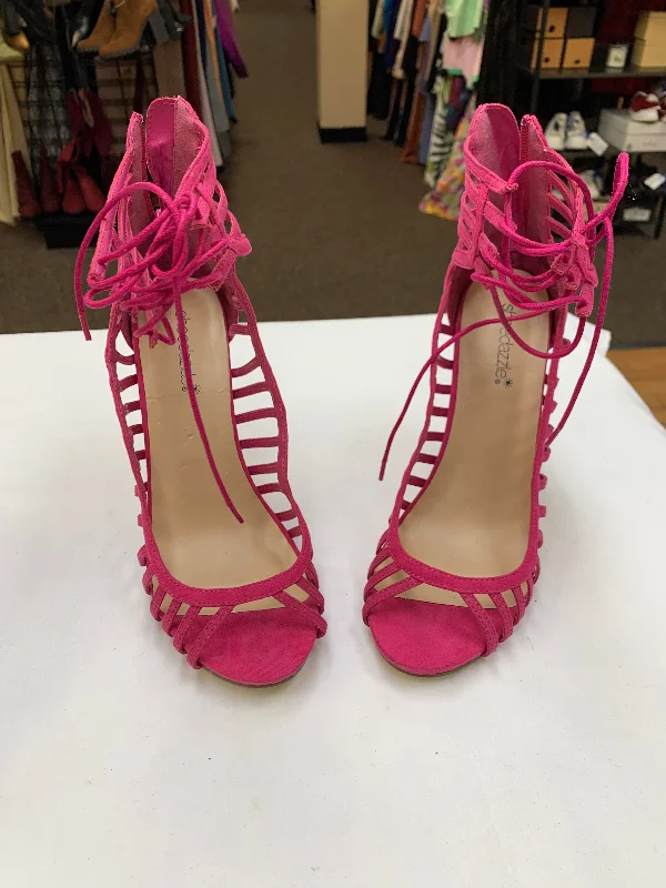Comfy and cozy women's shoes for loungingSandals Heels Stiletto By Shoedazzle In Pink, Size: 10