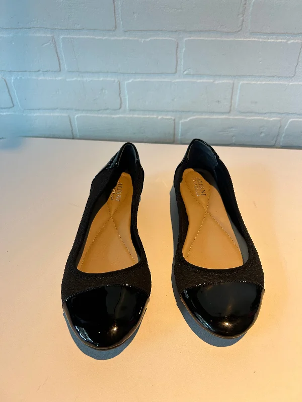 Versatile and chic women's shoes for everyday eleganceSandals Heels Wedge By Clarks In Black, Size: 7