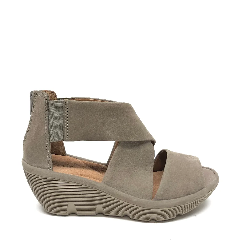 Elegant and sophisticated women's shoes for any formal eventSandals Heels Wedge By Clarks In Taupe, Size: 6