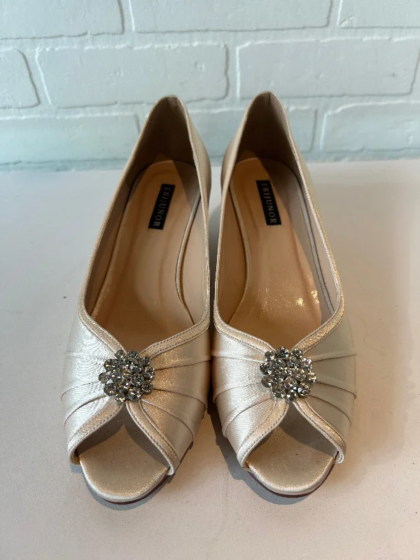 Elegant and classic women's shoes for prom nightSandals Heels Wedge By Cme In Cream, Size: 9.5