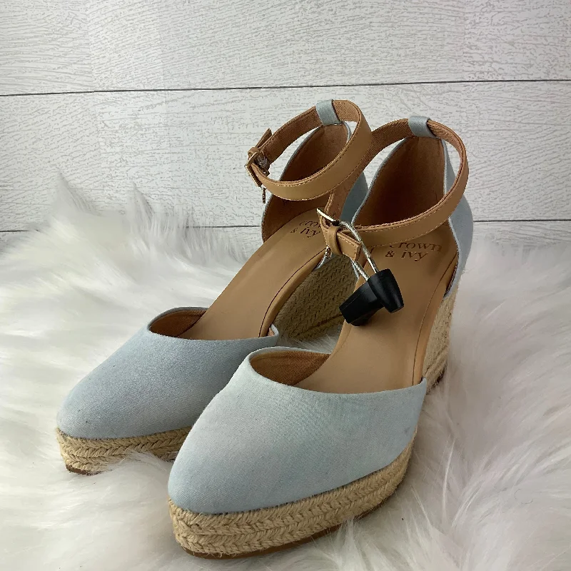 Elegant and sophisticated women's shoe stylesSandals Heels Wedge By Crown And Ivy In Blue & Cream, Size: 7.5