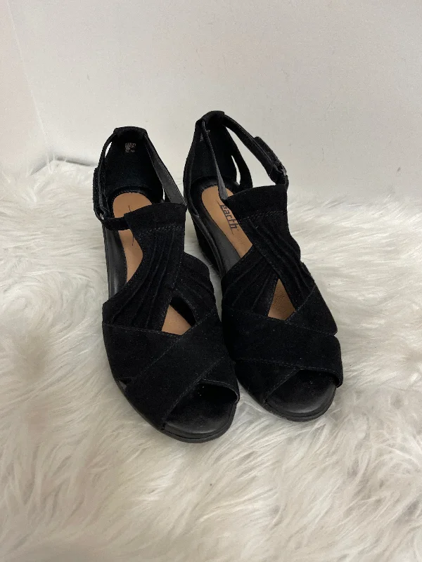 Chic and trendy women's shoes for the officeSandals Heels Wedge By Earth In Black, Size: 8