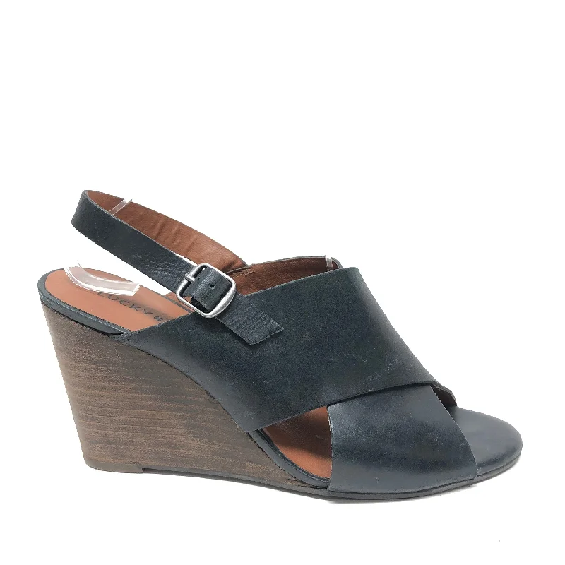 Versatile and stylish women's shoes for everyday chicSandals Heels Wedge By Lucky Brand  Size: 9.5
