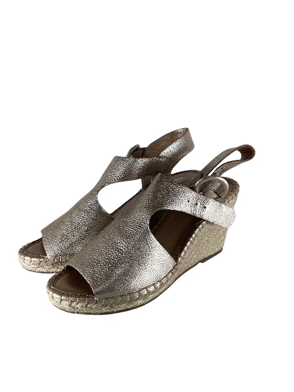 Luxurious and opulent women's shoe optionsSandals Heels Wedge By Marc Fisher In Rose Gold, Size: 7
