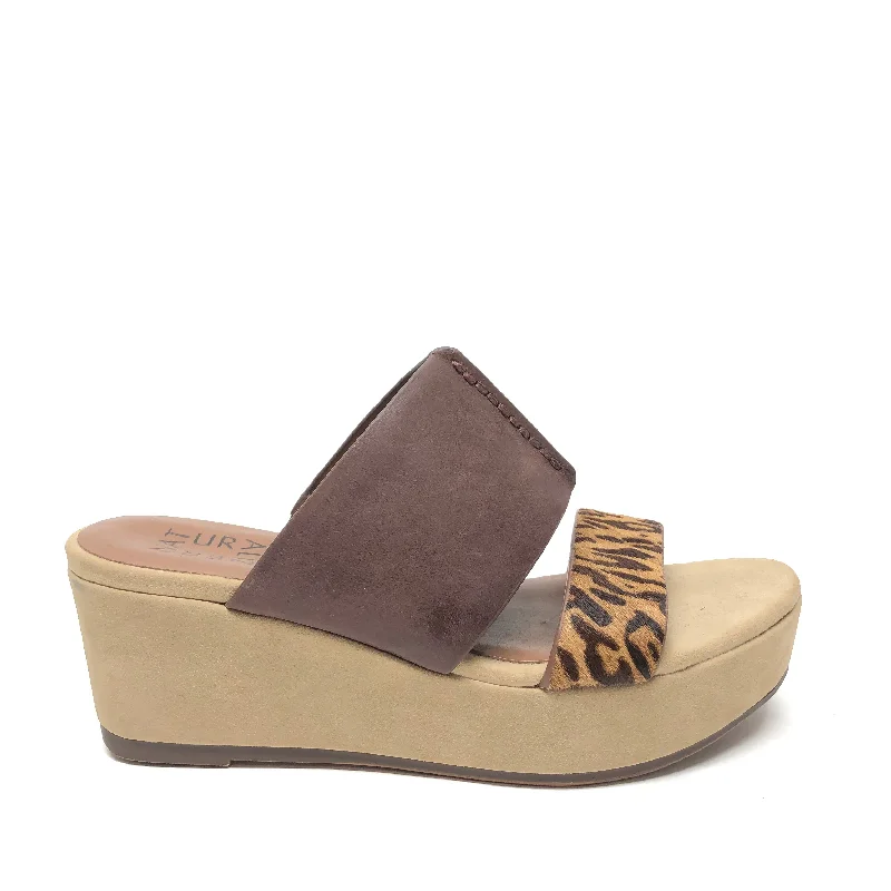 Chic and stylish women's shoes for fashion weekSandals Heels Wedge By Naturalizer In Animal Print, Size: 6.5