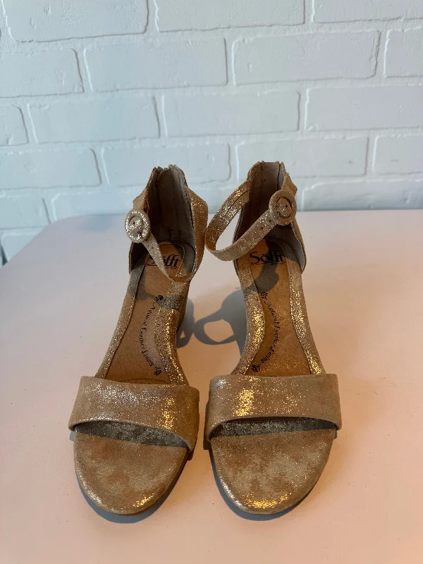 Stunning and glamorous women's shoes for evenings outSandals Heels Wedge By Sofft In Gold, Size: 7