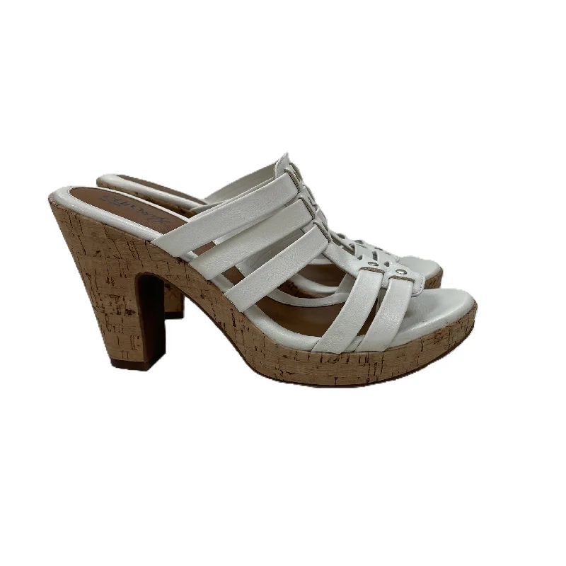 Elegant and sophisticated women's shoes for any formal eventWhite Sandals Heels Block By Sofft, Size: 8