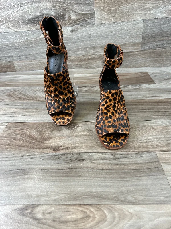 Elegant and sophisticated women's shoes for dinner datesAnimal Print Sandals Heels Block 1.state, Size 7.5 Elegant and sophisticated women's shoes for dinner datesAnimal Print Sandals Heels Block 1.state, Size 7.5