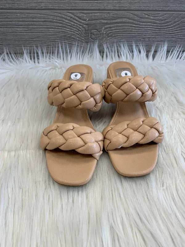 Feminine and dainty women's shoe designsBeige Sandals Heels Block Dolce Vita, Size 8