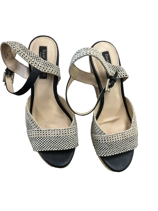 Elegant and refined women's shoe designsBlack & Cream Sandals Heels Wedge Isaac Mizrahi Live Qvc, Size 8