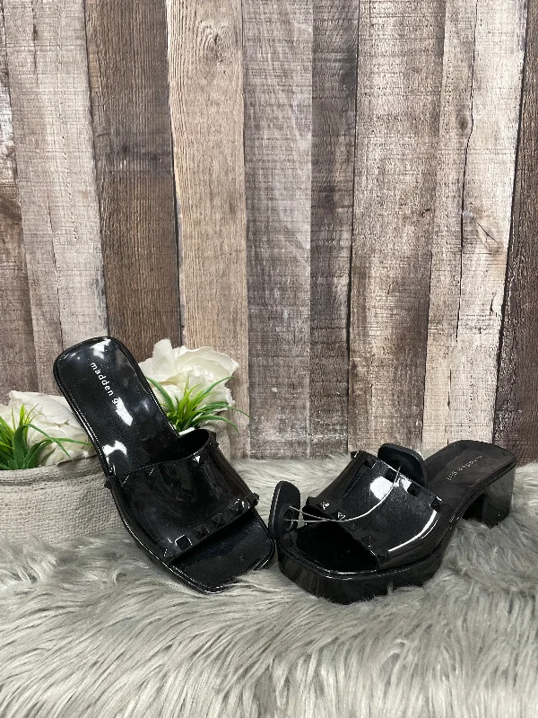 Stylish and supportive women's shoes for plantar fasciitisBlack Sandals Heels Block Madden Girl, Size 6.5