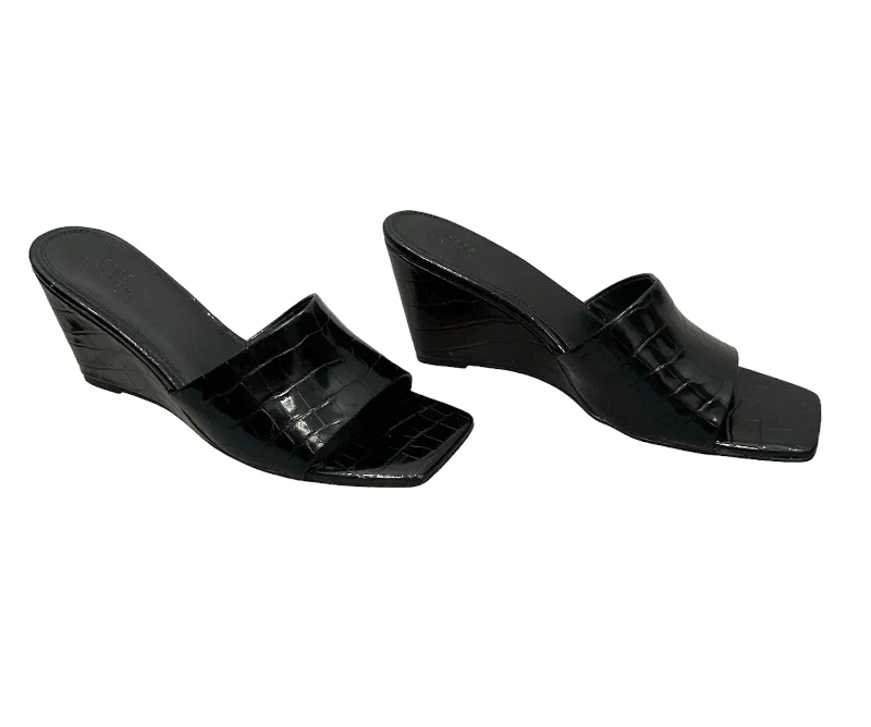 Stunning and glamorous women's shoes for evenings outBlack Sandals Heels Wedge Asos, Size 9