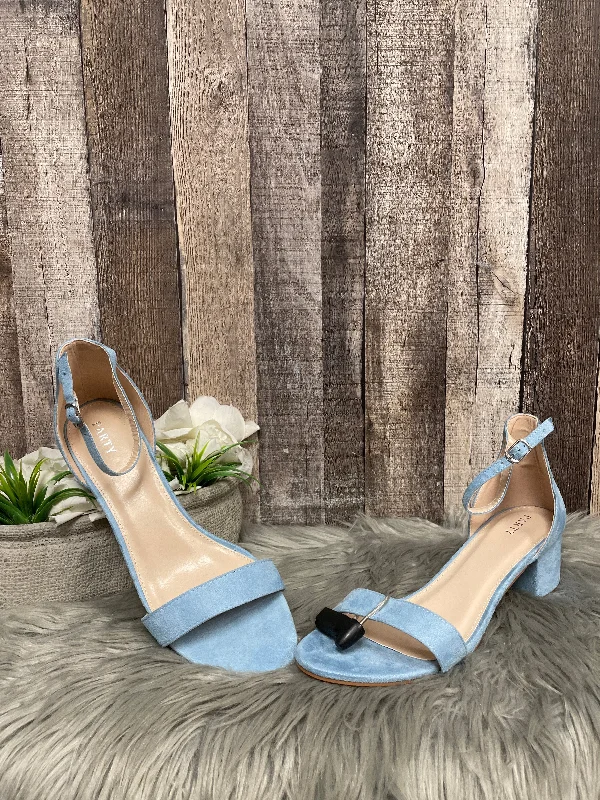 Versatile and chic women's shoes for everyday eleganceBlue Sandals Heels Block Cme, Size 11 Versatile and chic women's shoes for everyday eleganceBlue Sandals Heels Block Cme, Size 11