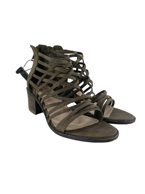 Versatile and stylish women's shoes for city walksSandals Heels Block By Cato In Green, Size: 9