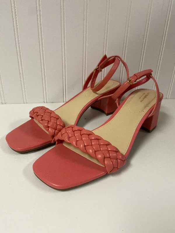 Timeless and elegant women's shoe classicsSandals Heels Block By Liz Claiborne In Coral, Size: 11