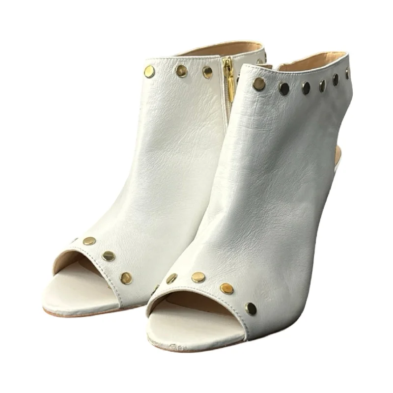 Timeless classic women's shoe designsSandals Heels Block By Vince Camuto In White, Size: 12
