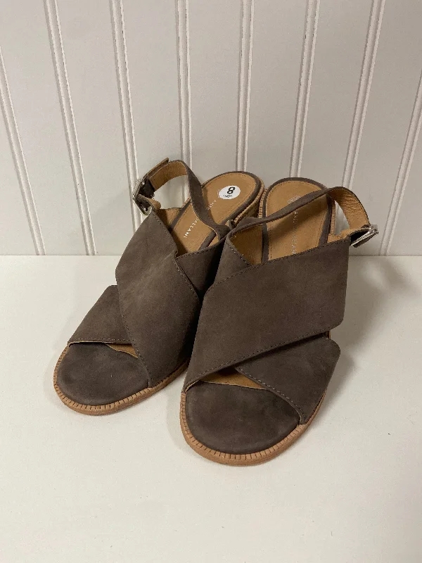 Durable and reliable women's shoesSandals Heels Wedge By Antonio Melani In Taupe, Size: 8