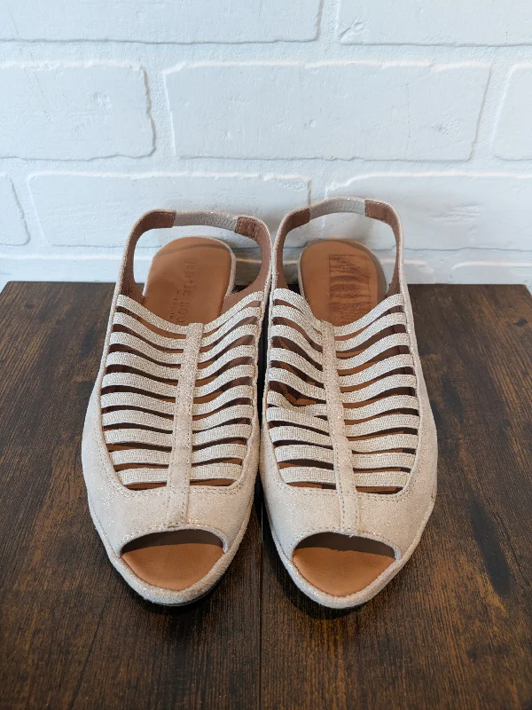 Flattering and stylish women's shoes for wide feetSandals Heels Wedge By Gentle Souls In Beige, Size: 8