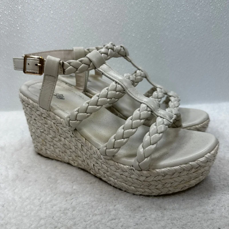 Practical and stylish women's shoes for travelSandals Heels Wedge By Pink Lily In Cream, Size: 10