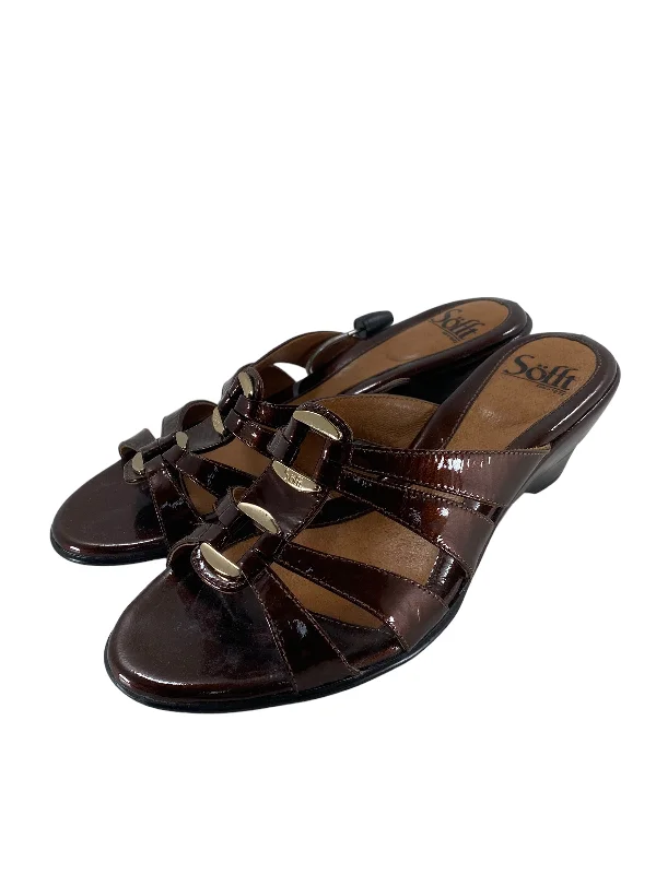 Stylish and comfortable women's shoes for long flightsSandals Heels Wedge By Sofft In Brown, Size: 8