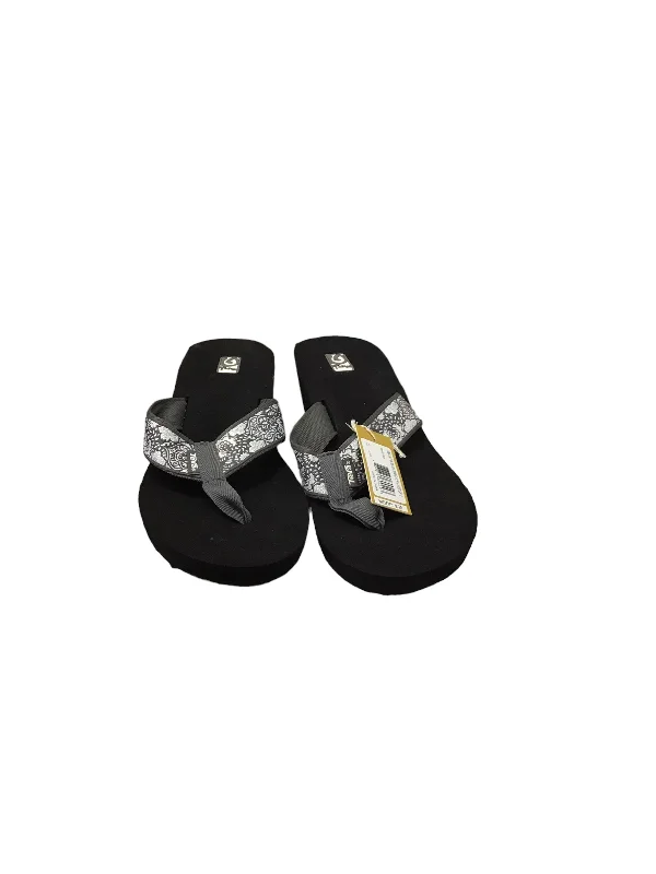 Chic and stylish women's shoes for summerSandals Heels Wedge By Teva In Black, Size: 12