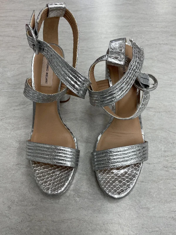 Comfy and stylish women's shoes for lounging around the houseSilver Sandals Heels Block Antonio Melani, Size 11