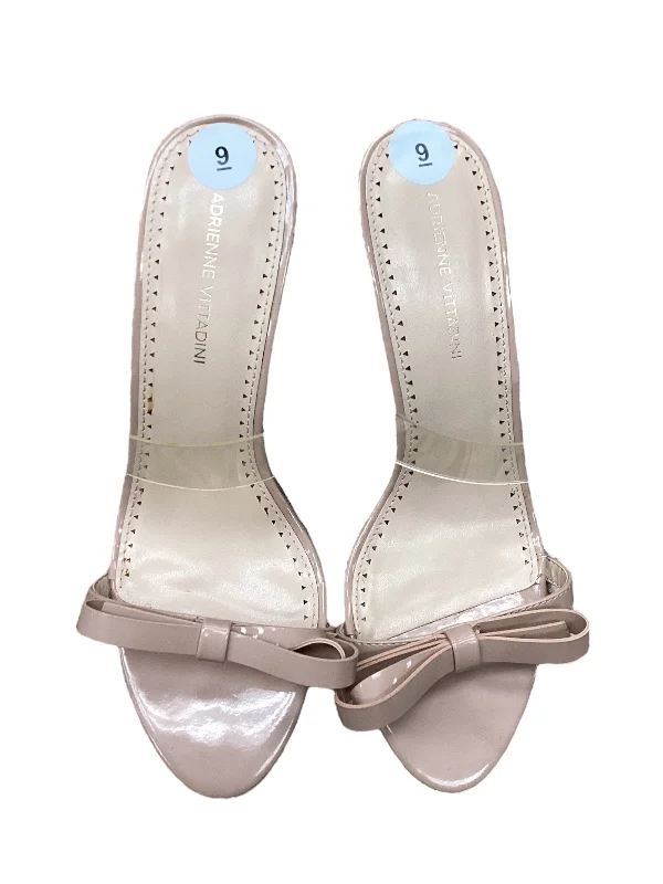 Elegant and sophisticated women's shoes for elegant eveningsTan Sandals Heels Stiletto Adrienne Vittadini, Size 9